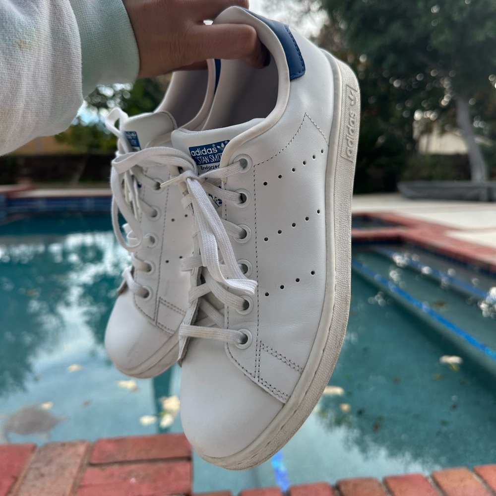 Adidas Stan Smith Sneakers in White and Dark Blue
